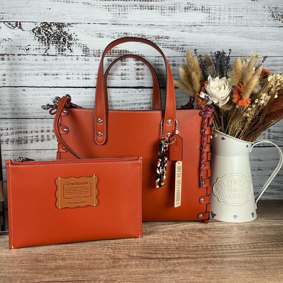 Coachtopia Coach Burn Orange Tote with Pouch Hand Shoulder Bag Fall‎ Crossbody - Picture 16 of 16